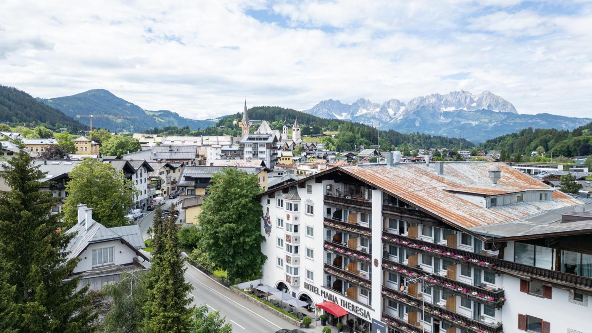 Q! Hotel Maria Theresia Kitzbühel Exterior foto